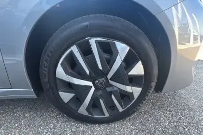 Photo 25 Peugeot 208  100 S&S BVM6