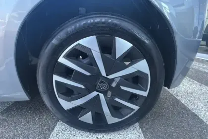 Photo 48 Peugeot 208 Gén. II Ph2 Style 5