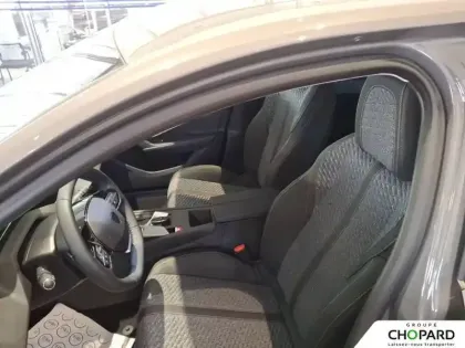 Photo 8 Peugeot 308  Hybrid 145 e-DCS6