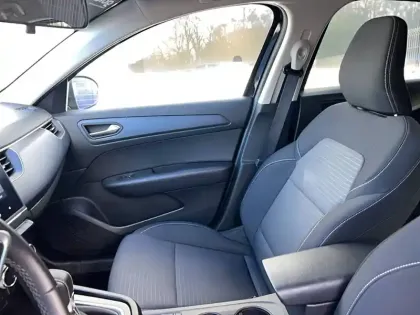 Photo 13 Renault Arkana  E-Tech hybride 145 - 22