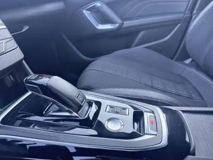 Photo 13 Peugeot 308  BlueHDi 130ch S&S EAT8