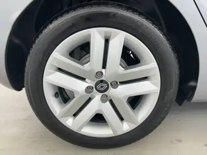 Photo 30 Renault Clio Gén. V (BJA) Ph2 Evolution 5