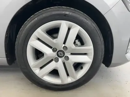 Photo 29 Renault Clio Gén. V (BJA) Ph2 Evolution 5