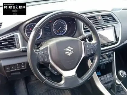 Photo 8 Suzuki Sx4 S-Cross 1.4 Boosterjet Allgrip Hybrid
