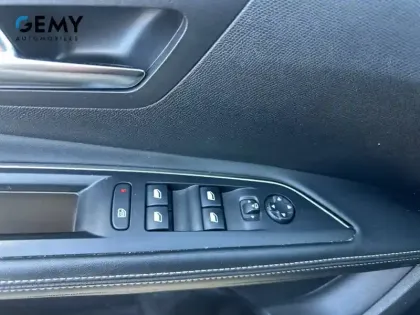 Photo 11 Peugeot 5008  PureTech 130ch S&S BVM6