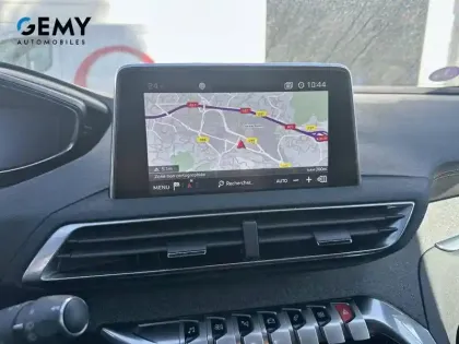 Photo 16 Peugeot 5008  PureTech 130ch S&S BVM6