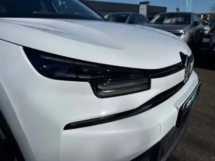 Photo 15 Citroën C4  Hybride 136 e-DCS6