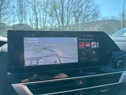 Photo 17 Citroën C4  Hybride 136 e-DCS6