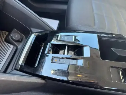 Photo 13 Citroën C4  Hybride 136 e-DCS6