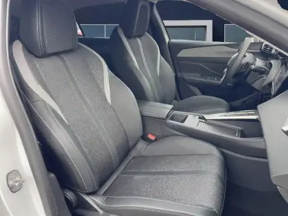 Photo 18 Peugeot 308  BlueHDi 130ch S&S EAT8