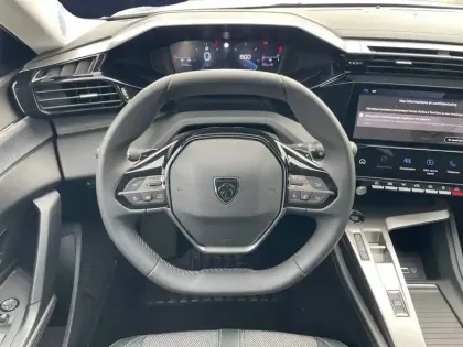 Photo 15 Peugeot 308  BlueHDi 130ch S&S EAT8