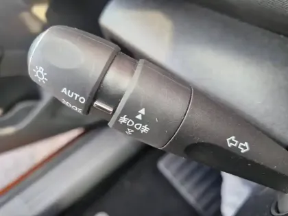 Photo 22 Citroën C4 Gén. III Ph1 Feel 5