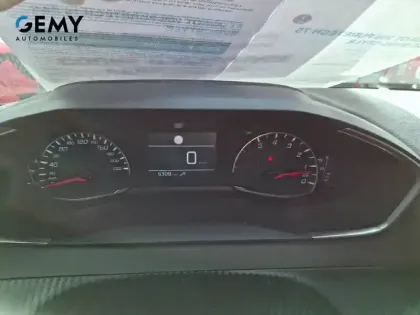 Photo 11 Peugeot 208  PureTech 75 S&S BVM5