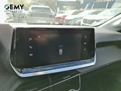 Photo 14 Peugeot 208  PureTech 75 S&S BVM5