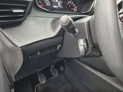 Photo 36 Peugeot 208  PureTech 75 S&S BVM5