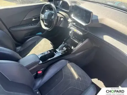 Photo 39 Peugeot 2008  PureTech 130 S&S EAT8