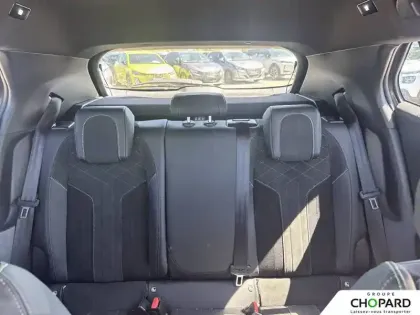 Photo 45 Peugeot 2008  PureTech 130 S&S EAT8