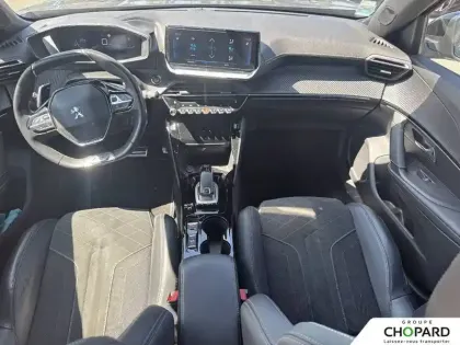 Photo 11 Peugeot 2008  PureTech 130 S&S EAT8