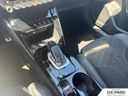 Photo 75 Peugeot 2008  PureTech 130 S&S EAT8