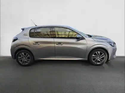 Photo 43 Peugeot 208  PureTech 75 S&S BVM5