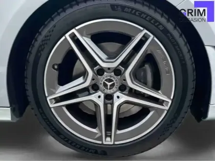 Photo 13 Mercedes Classe A  200 7G-DCT