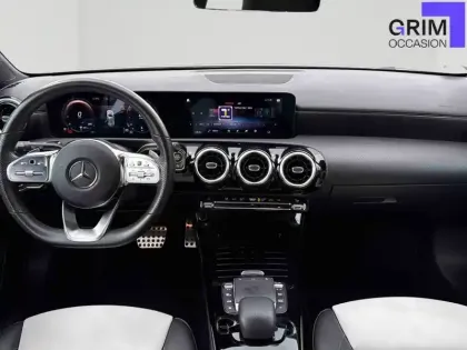 Photo 37 Mercedes Classe A  200 7G-DCT