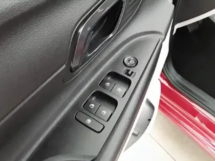 Photo 19 Hyundai I20  1.0 T-GDi 100 DCT-7 Hybrid 48V