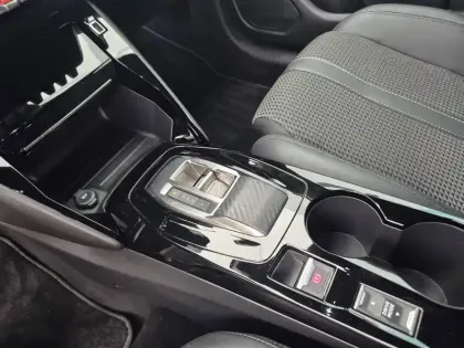 Photo 12 Peugeot 208  Electrique 50 kWh 136ch