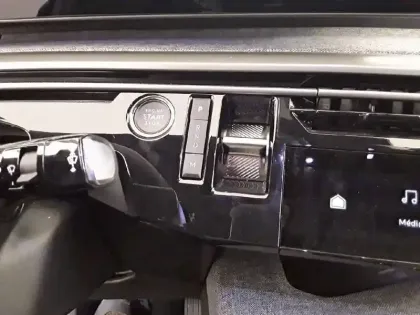 Photo 13 Peugeot 3008  Hybrid 145 e-DCS6