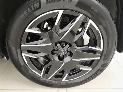 Photo 12 Peugeot 3008  Hybrid 145 e-DCS6