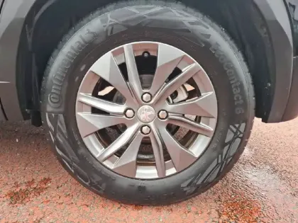 Photo 12 Peugeot 2008  PureTech 100 S&S BVM6