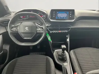 Photo 82 Peugeot 2008  PureTech 100 S&S BVM6