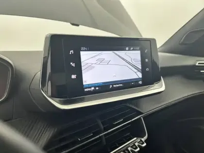 Photo 94 Peugeot 2008  PureTech 100 S&S BVM6