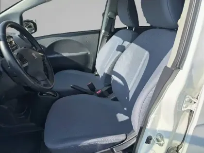 Photo 30 Peugeot Ion  Electrique