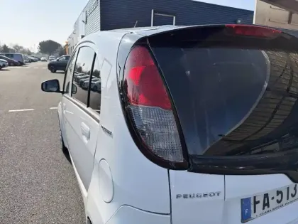 Photo 16 Peugeot Ion  Electrique