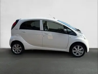 Photo 43 Peugeot Ion  Electrique