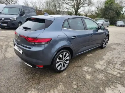 Photo 8 Renault Megane Mégane IV Berline Blue dCi 115