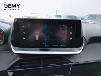 Photo 11 Peugeot 208  PureTech 75 S&S BVM5