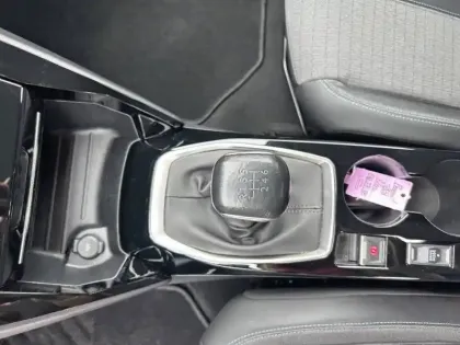 Photo 13 Peugeot 208  PureTech 100 S&S BVM6