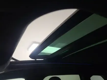 Photo 13 Peugeot 5008  Hybrid 145 ch e-DCS6