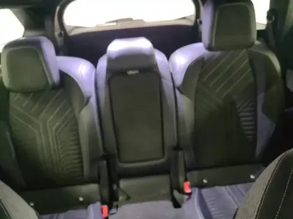 Photo 11 Peugeot 5008  Hybrid 145 ch e-DCS6