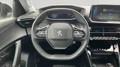 Photo 11 Peugeot 2008  Electrique 136 ch