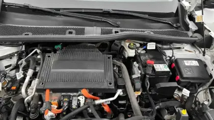 Photo 23 Peugeot 2008  Electrique 136 ch