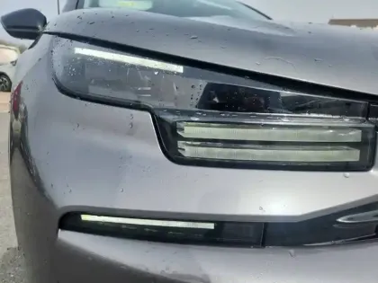 Photo 35 Citroën C4  Hybride 145 e-DCS6