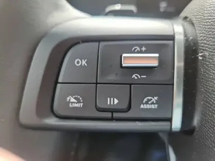 Photo 19 Citroën C4  Hybride 145 e-DCS6