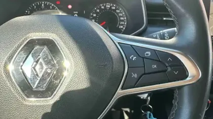 Photo 22 Renault Clio Gén. V (BJA) Ph1 Business 5