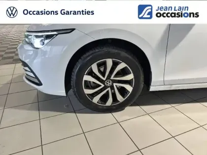 Photo 11 Volkswagen Golf  1.5 eTSI OPF 130 DSG7