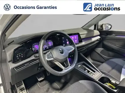 Photo 12 Volkswagen Golf  1.5 eTSI OPF 130 DSG7