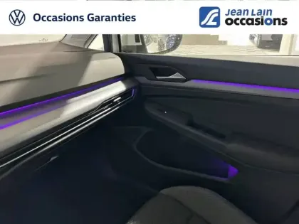 Photo 17 Volkswagen Golf  1.5 eTSI OPF 130 DSG7