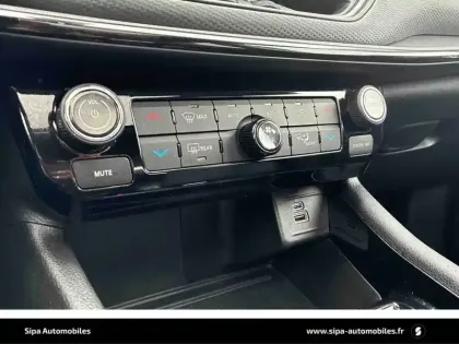 Photo 18 Jeep Compass  1.3 PHEV T4 240 ch 4xe eAWD